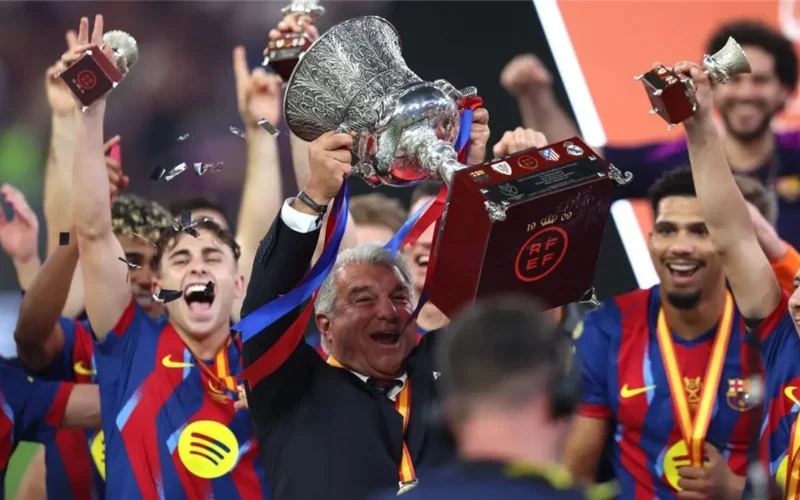 لابورتا يفصح عن رد فعل بيريز بعد انتصار برشلونة على ريال مدريد